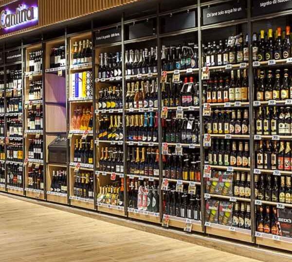 Regały sklepowe 3×3 Imola Retail Solutions
