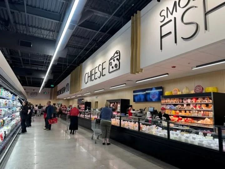 Supermarket w Toronto w Kanadzie pod klucz